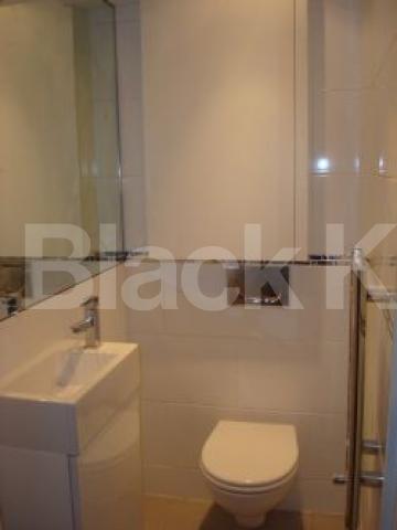 			MUST SEE !!!!!!!, 2 Bedroom, 1 bath, 1 reception House			 St Johns Way, Archway